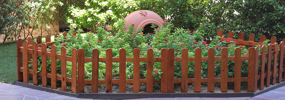 Small picket fences for garden